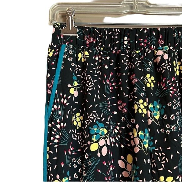 Lulus black boho blooms pants. Size M - Picture 4 of 10